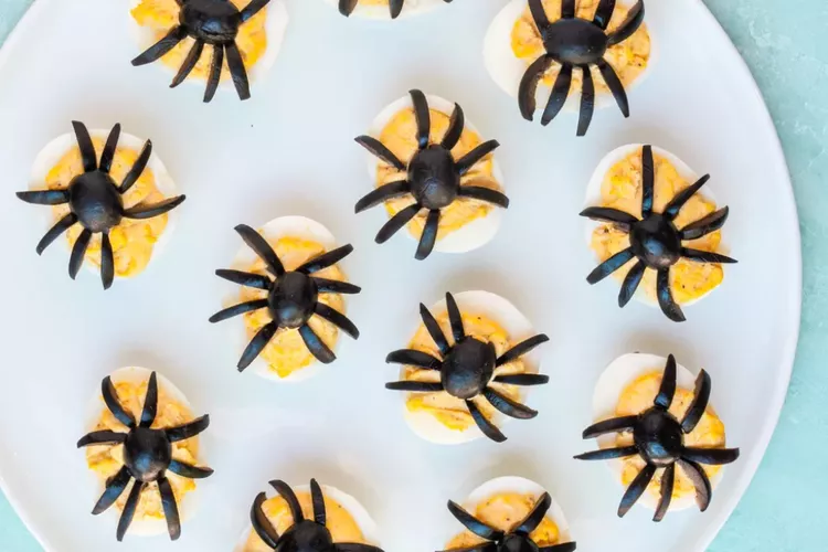 06. Halloween Deviled Eggs