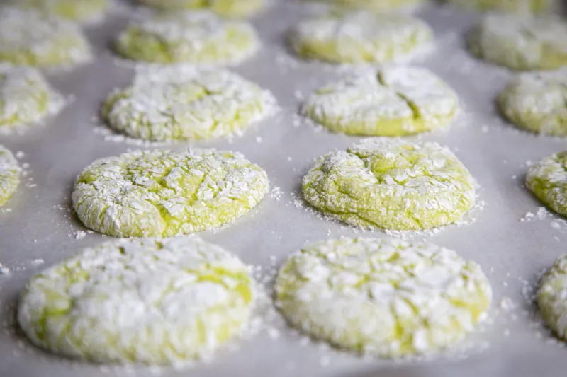 1 Classic Grinch Sugar Cookies with Heart Candy