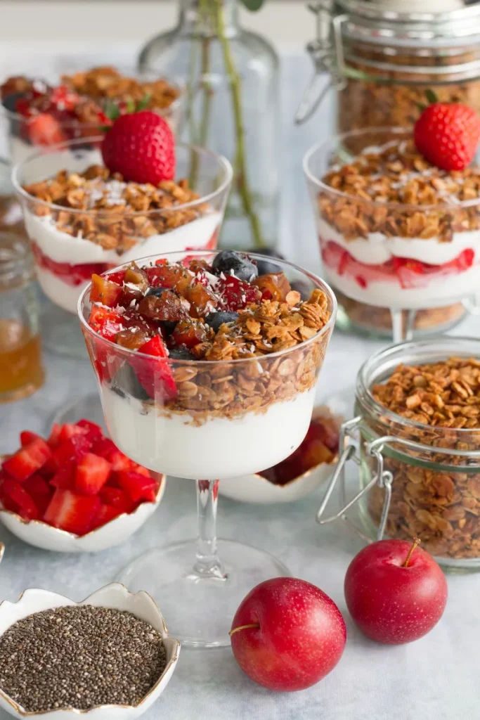 25 Protein-Packed Yogurt Breakfast Bowls You’ll Want Every Day 1. Classic Greek Yogurt Parfait
