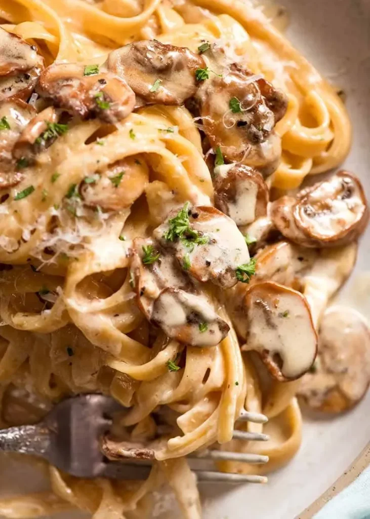 10 Best Alfredo Sauce Recipes That Will Make Your Italian Grandmother Jealous 10. Mushroom Alfredo Sauce