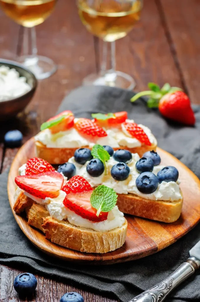 12. Ricotta and Berry Toast 1