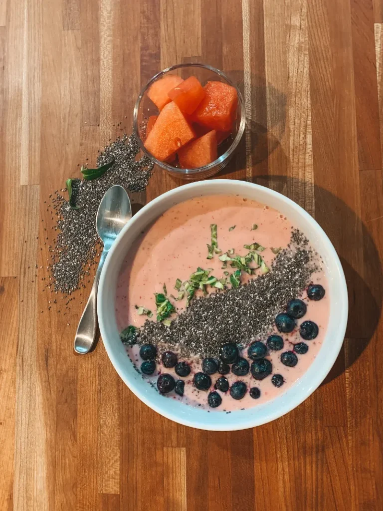 13. Low Calorie Protein Smoothie Bowl