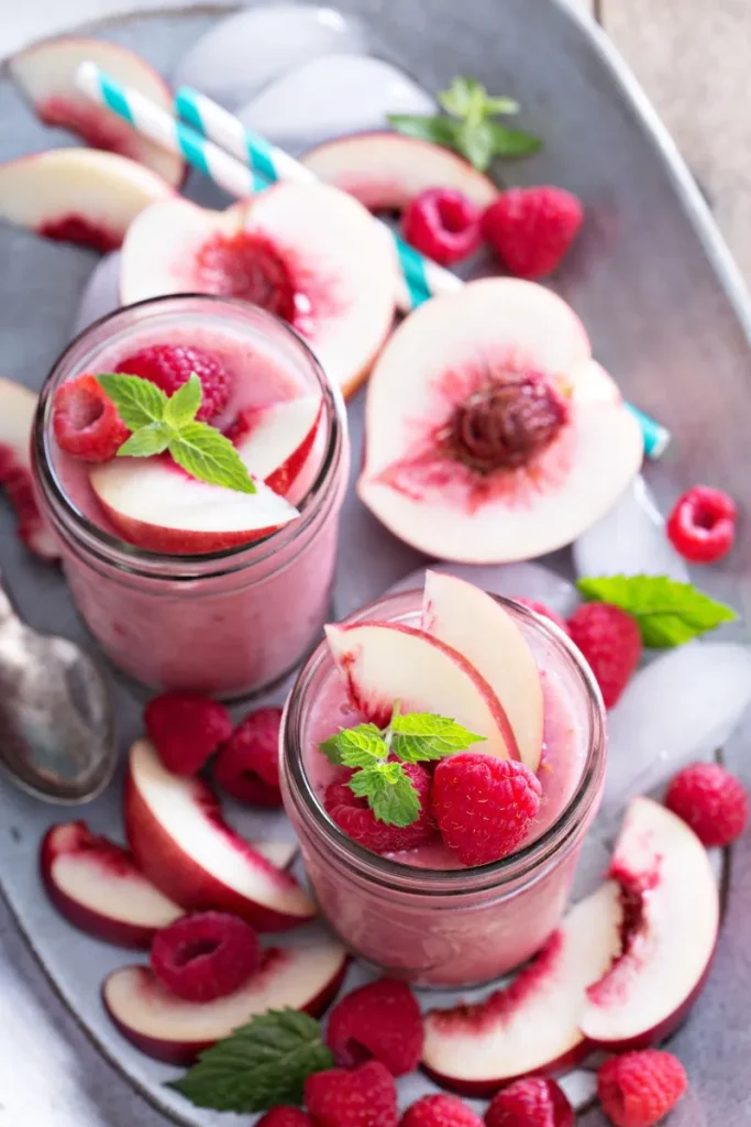 15. Raspberry Peach Smoothie
