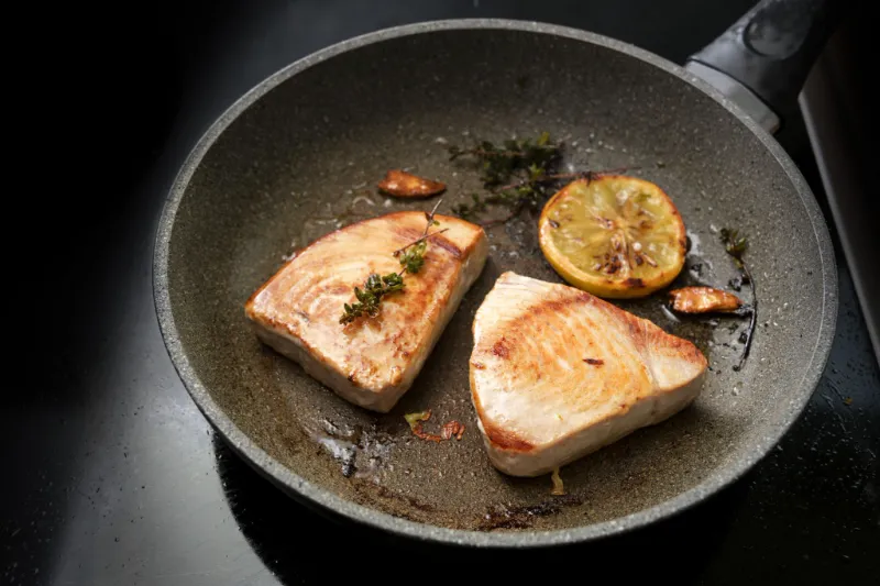 10 Gourmet Yellowfin Tuna Steak Recipes That'll Make You Look Like a Chef 2 Lemon Garlic Butter Tuna Steak