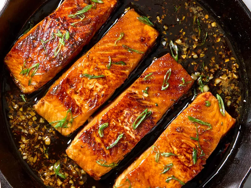2. 🍯 Honey Glazed Salmon