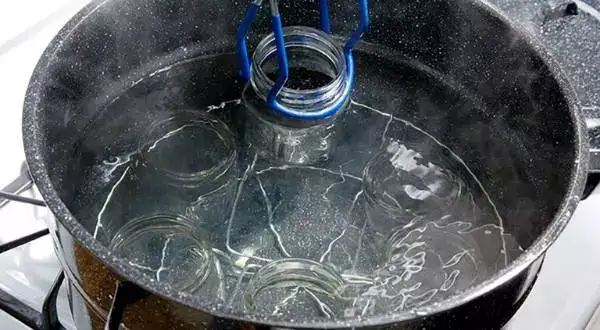 Boil Water method of sterilize canning jars