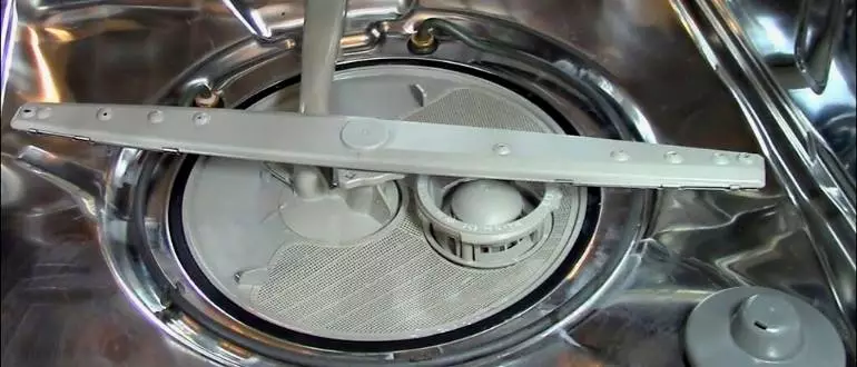 What Causes A Dishwasher Not To Drain?