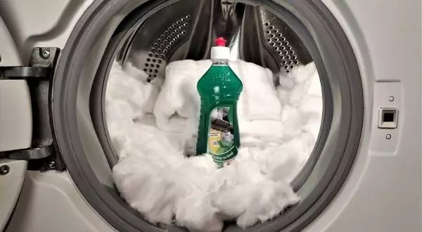Why you should not use dish soap in the washing machine?