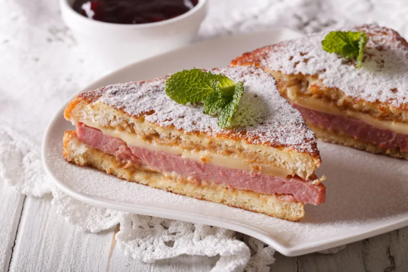 23. Monte Cristo Sandwich 1