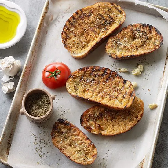 10 Garlic Toast Recipes That Will Make Your Kitchen Smell Like Heaven 3 Garlic Bread with Herbs