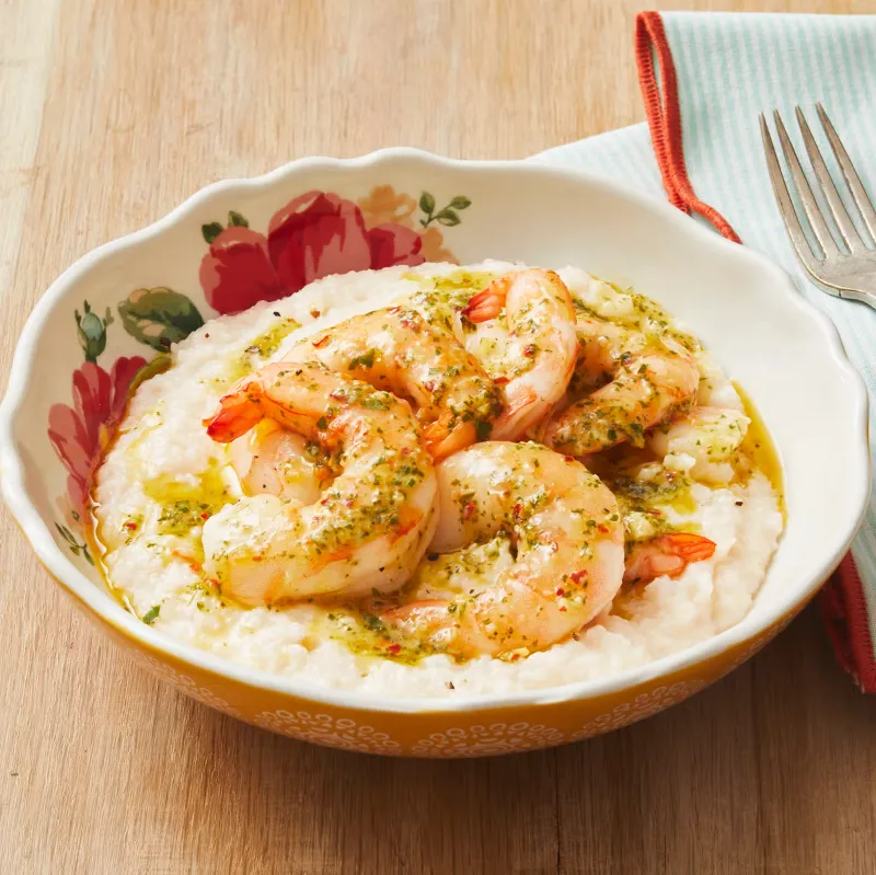 10 Best Shrimp and Grits Recipes That Will Transform Your Southern Cooking Game 3. Garlic Butter Shrimp and Parmesan Grits