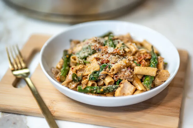 4 Keto Chicken Alfredo Soft Creamy