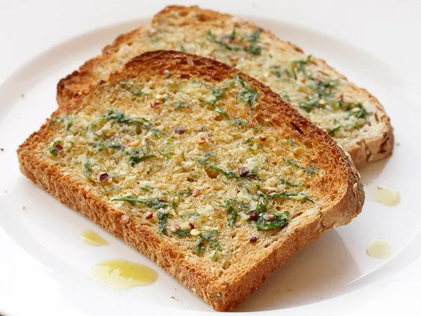 10 Garlic Toast Recipes That Will Make Your Kitchen Smell Like Heaven 4 Olive Oil Garlic Toast