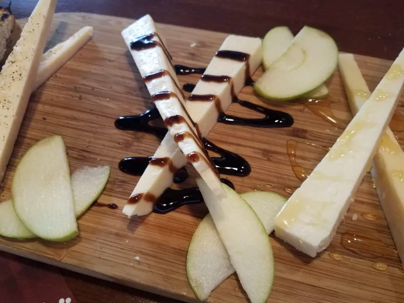 4. Cheese and Apple Slices