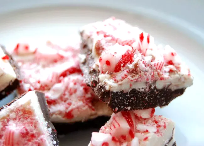 30 Simple Holiday Dinner Menu Ideas for Christmas 5-Ingredient Peppermint Bark