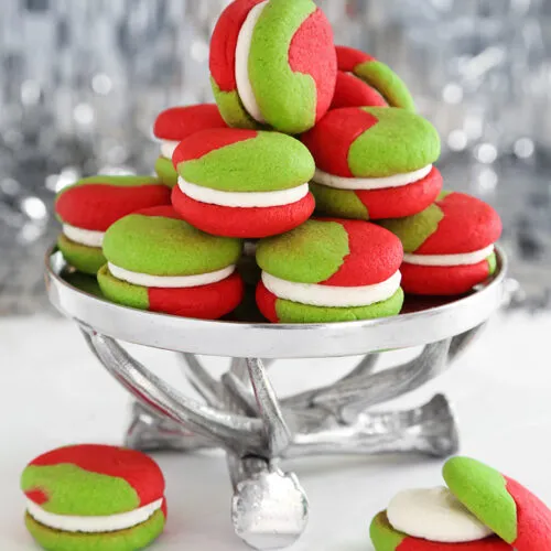 8 Grinch Sandwich Cookies