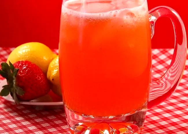 All Natural Strawberry Lemonade