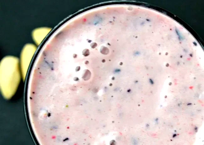20 Healthy Morning Smoothie Recipes for Fresh Daily Energy Almond Berry Smoothie