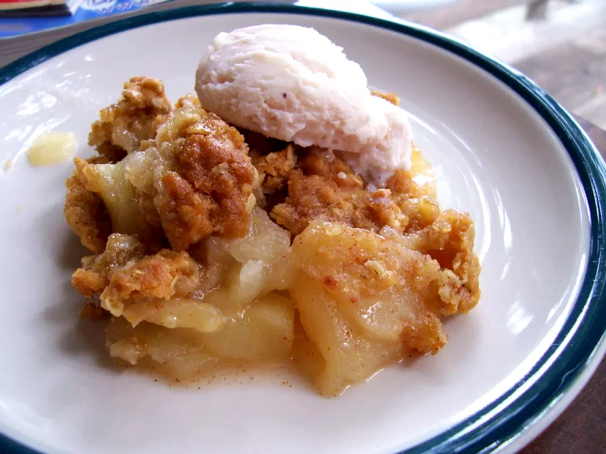 18 Delicious Nut-Free Desserts Everyone Will Love Apple Crisp II