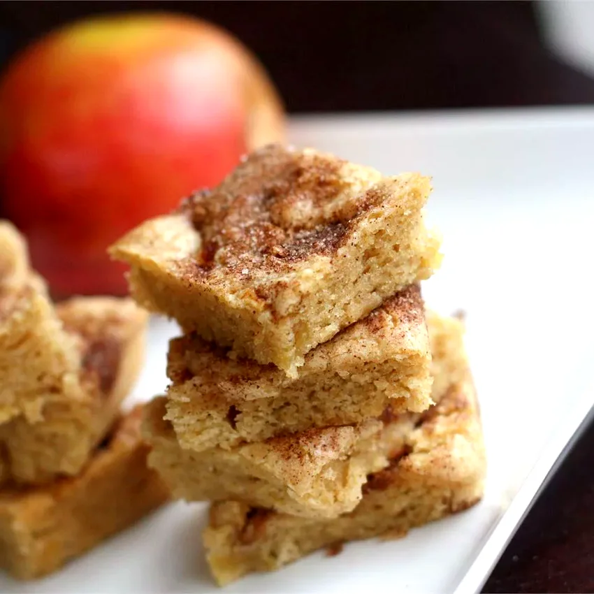 25 Apple Cinnamon Treats That Capture Autumn's Flavor Apple Squares
