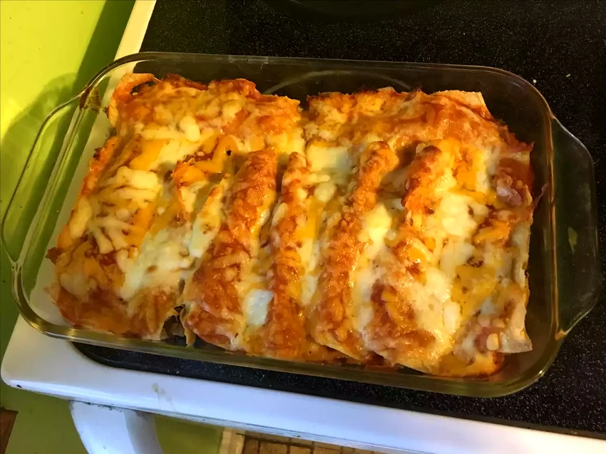 25 Simple Friday Evening Meal Ideas Bacon-Ranch Chicken Enchiladas