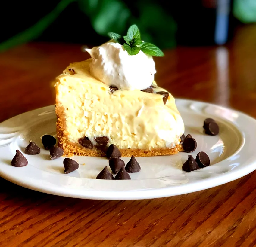 15 Homemade Cheesecake Factory Recipe Copycat Favorites Baileys Chocolate Chip Cheesecake
