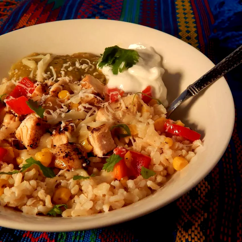 26 Fast Lunch Recipes Ready in Under 20 Minutes Baja-Style Chicken Bowl
