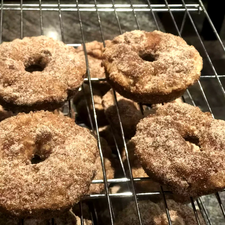 25 Apple Cinnamon Treats That Capture Autumn's Flavor Baked Apple Doughnuts