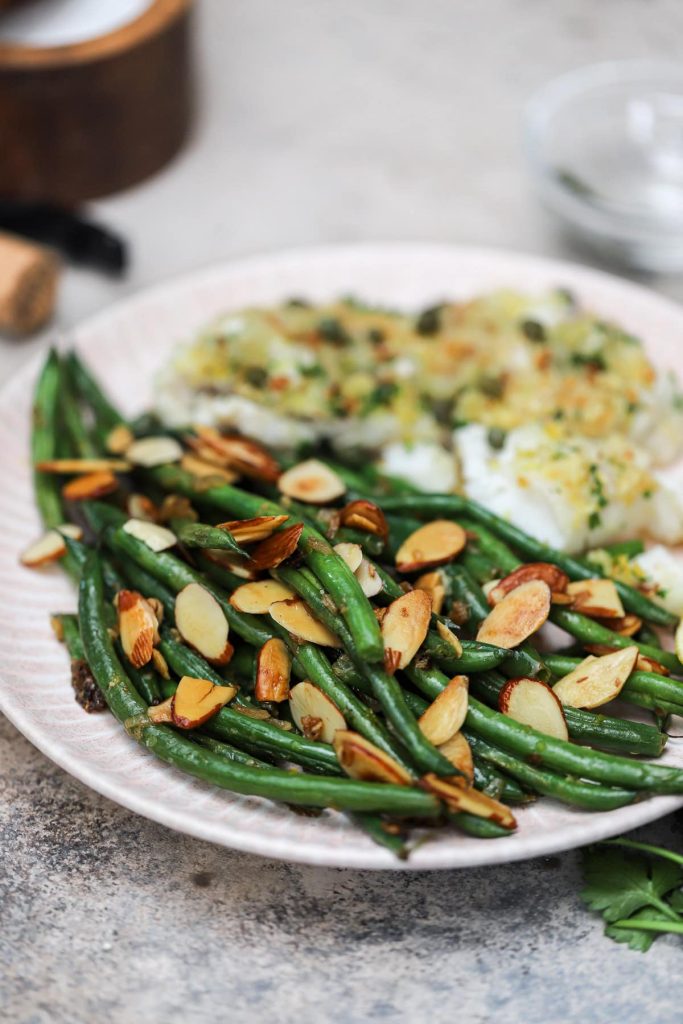 Baked Cod with Green Beans Almonds