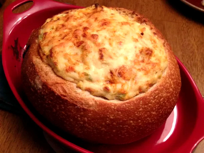 Top 30 Thanksgiving Appetizer Recipes for Holiday Feasts Baked Crab and Artichoke Dip