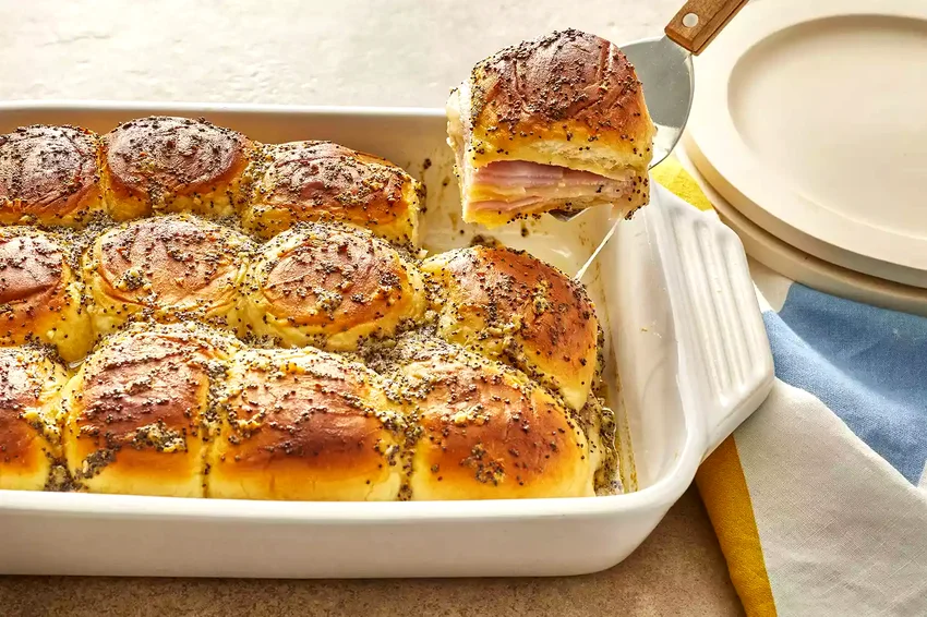40 Classic Appetizer Recipes We'll Always Love Making Baked Ham and Cheese Party Sandwiches
