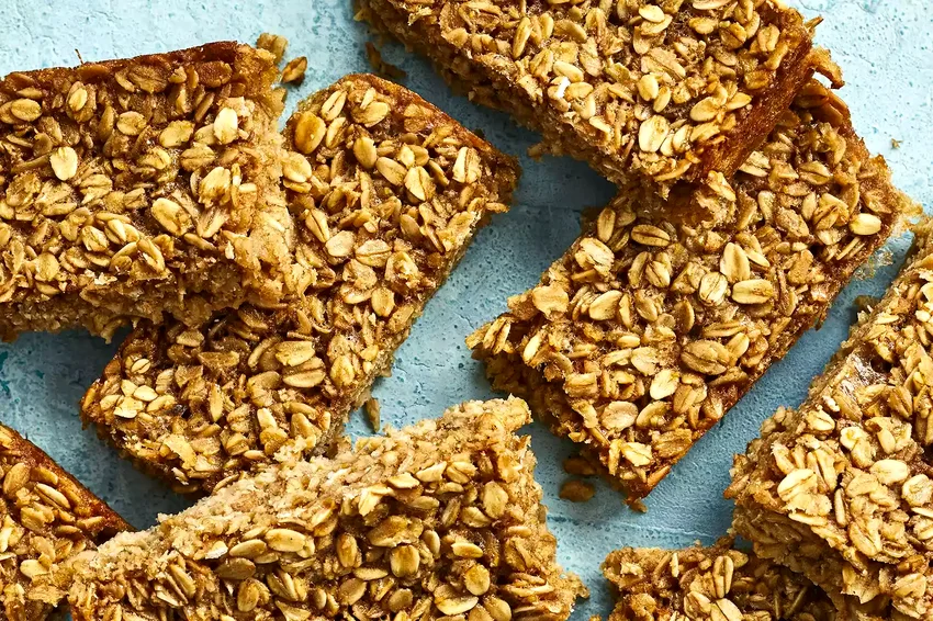 20 Large-Batch Morning Meals That Serve Big Groups Baked Oatmeal Breakfast Bars
