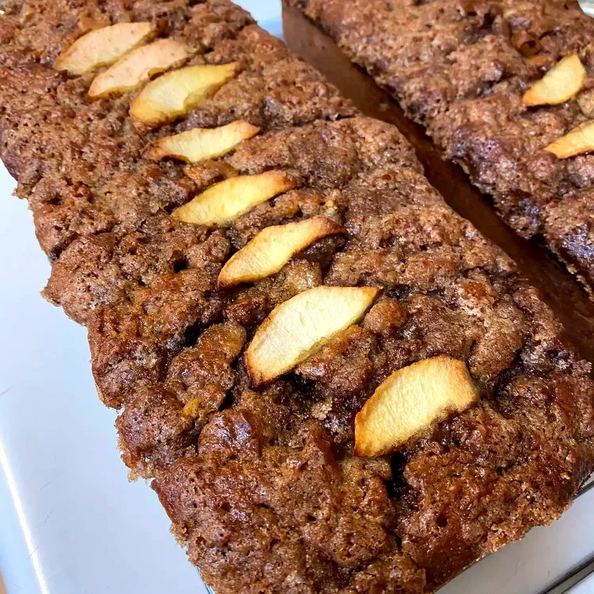 17 Delicious Apple Bread Recipes for Fall Baking Banana Apple Bread