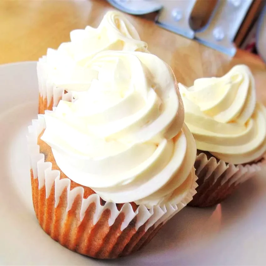 14 Beautiful and Tasty Bridal Shower Cupcake Recipes Banana Chocolate Chip Cupcakes with Cream Cheese Frosting