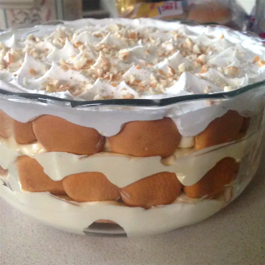 15 Simple Thanksgiving Sweets to Feed Your Holiday Crowd Banana Pudding