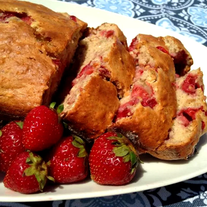 Banana Strawberry Oat Bread