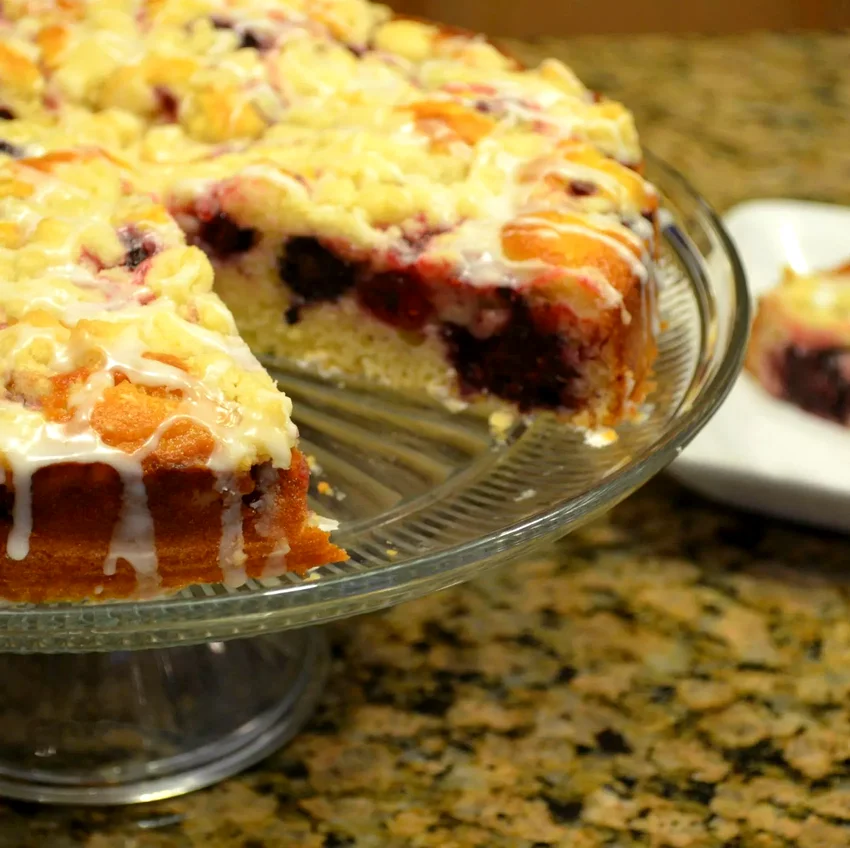 15 Easy Coffee Cake Recipes That Are Simply Delicious Berry Good Coffee Cake