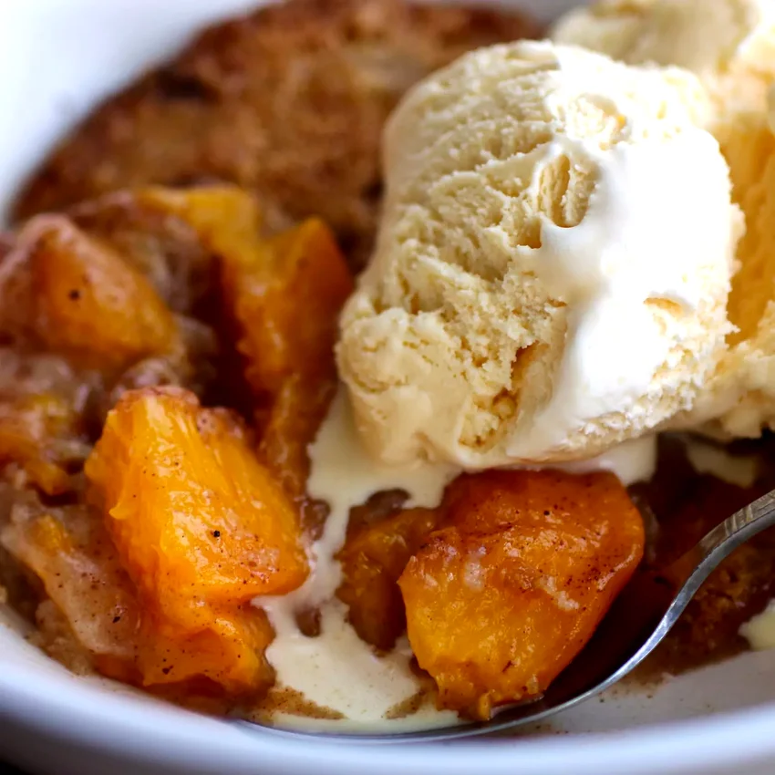 Best Peach Cobbler Ever