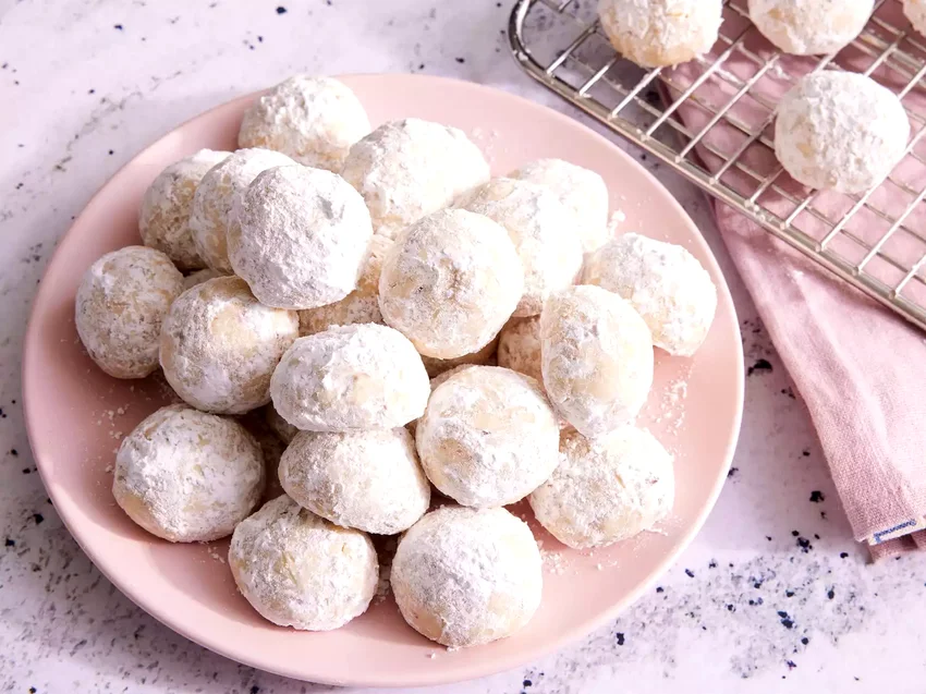 23 Holiday Cookies Made the Way Grandma Always Did Best Snowballs Cookies