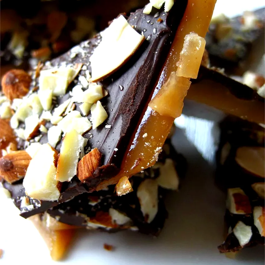 50 Sweet Treats That Begin With a Bag of Chocolate Chips Best Toffee Ever - Super Easy