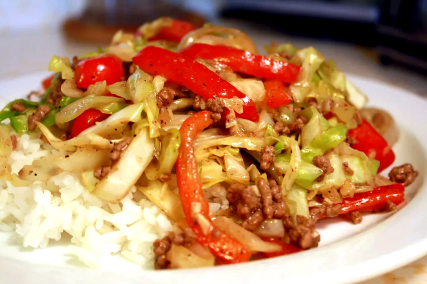 Top 25 Amazing Stir-Fry Recipes for Quick Weeknight Meals Black Pepper Beef and Cabbage Stir Fry