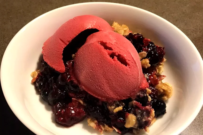 20 Simple Desserts You Can Make Without Using Any Eggs Blackberry Crisp