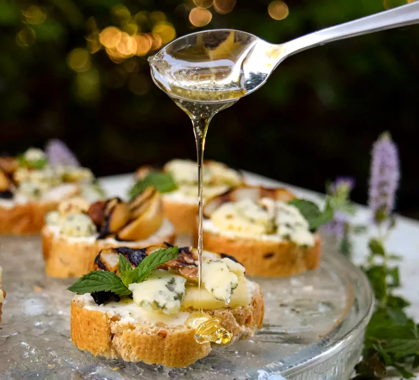 30 Special Birthday Dinner Recipes for Amazing Celebrations Blue Cheese and Grilled Pear Crostini