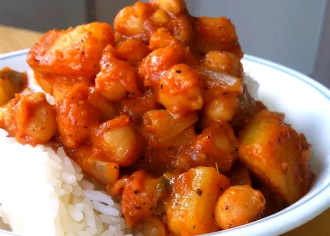 25 Creative Ways to Cook with Canned Tomato Soup Butter Chickpea Curry
