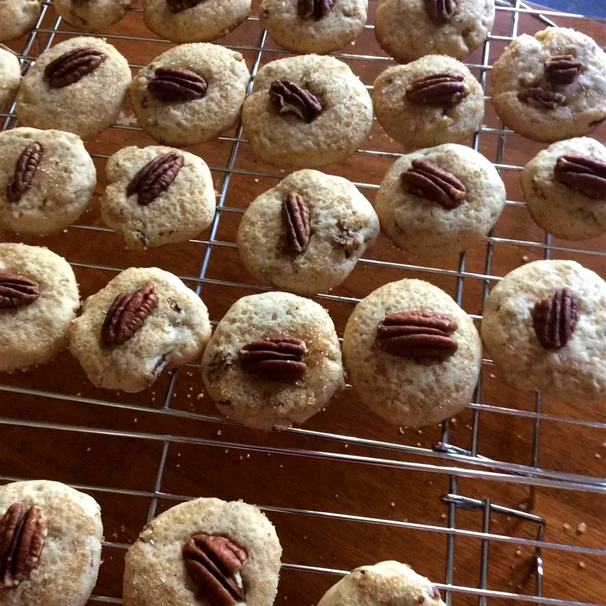 22 Incredibly Rich Buttery Dessert Recipes Butter Pecan Cookies