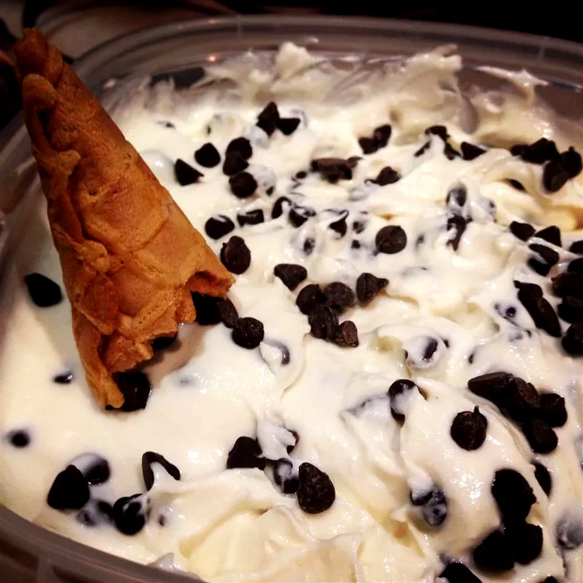Cannoli Dip