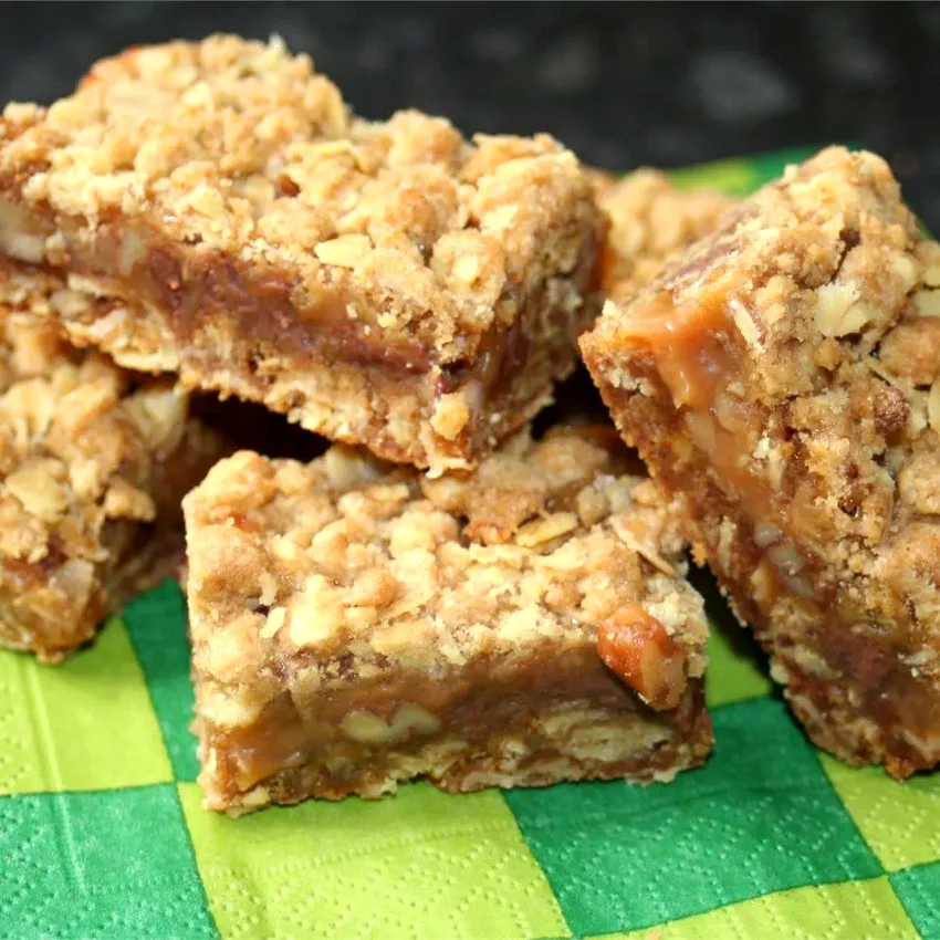 25 Amazing Cookie Bar Recipes That Everyone Will Love Caramel Bars