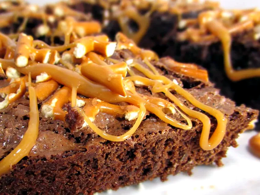 22 Amazing Brownie Mix Recipes That Taste Homemade Caramel Pretzel Brownies