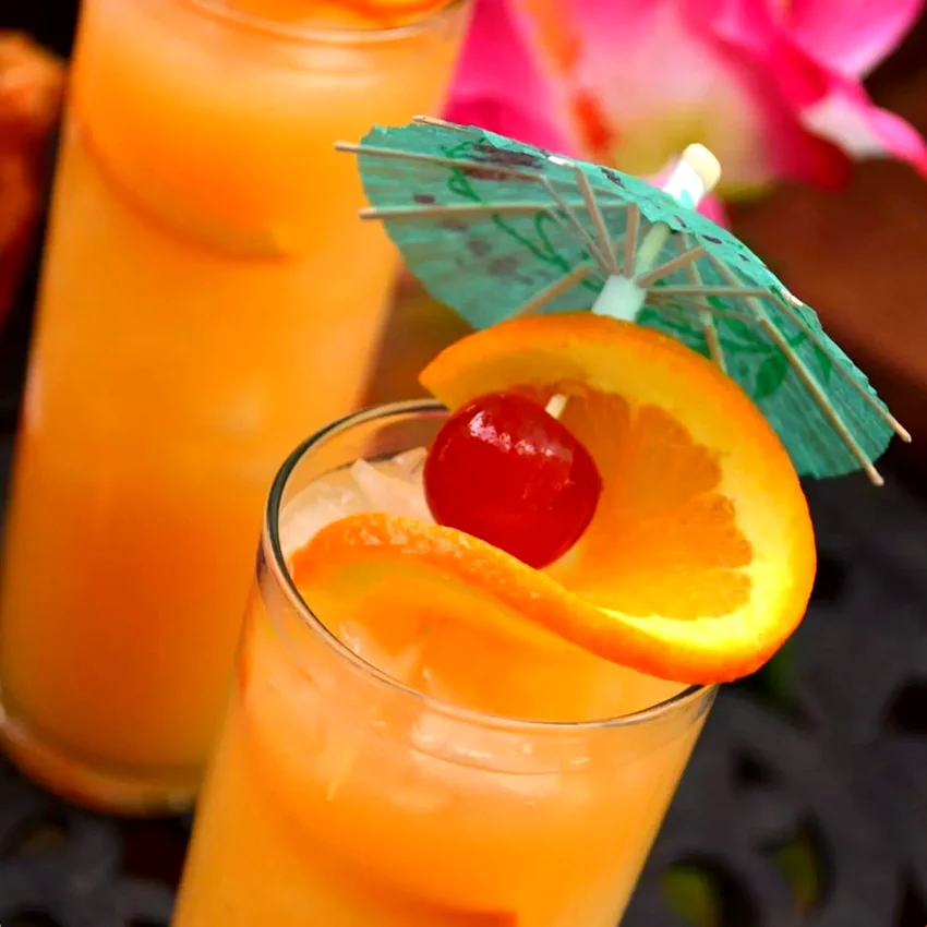 12 Tropical Coconut Rum Cocktails for Poolside Relaxation Caribbean Breeze