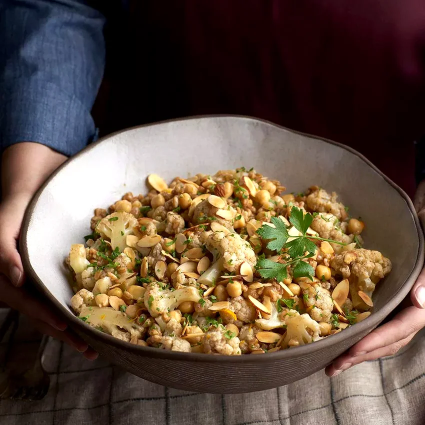 15 Traditional Shabbat Meal Ideas for Friday Night Cauliflower Chickpeas and Farro